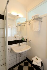 Ferienhaus_2_Ansicht_9_Bad_7