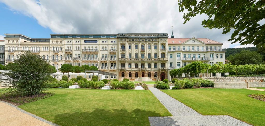 Außenansicht des Hotel Elbresidenz an der Therme Bad Schandau